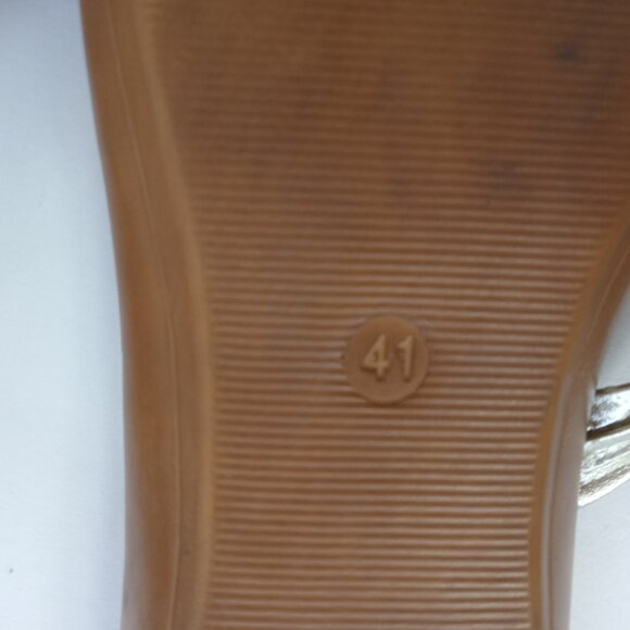 Made In Italy Gold Twist Slip On Sandals Women's Size 10 Euro 41 - Picture 10 of 10